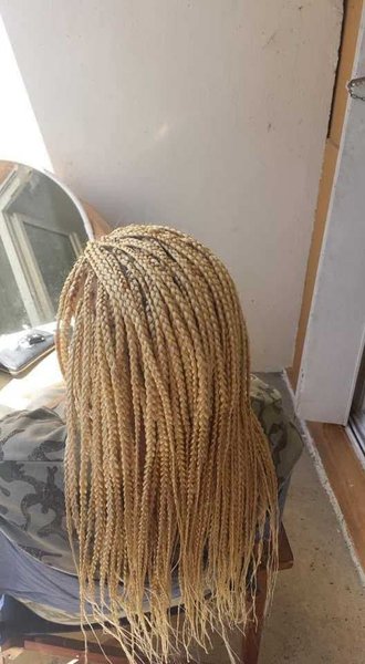 BOX BRAIDS