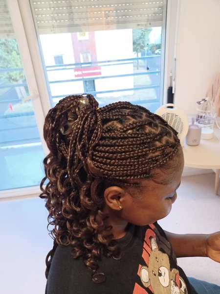 Braids avec finition en boucle française.