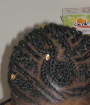Coiffure Nattes collées baguées free-style