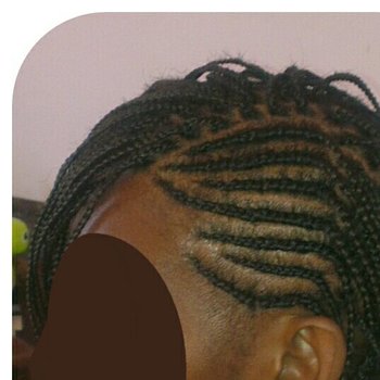 Coiffure originale : carré tresses