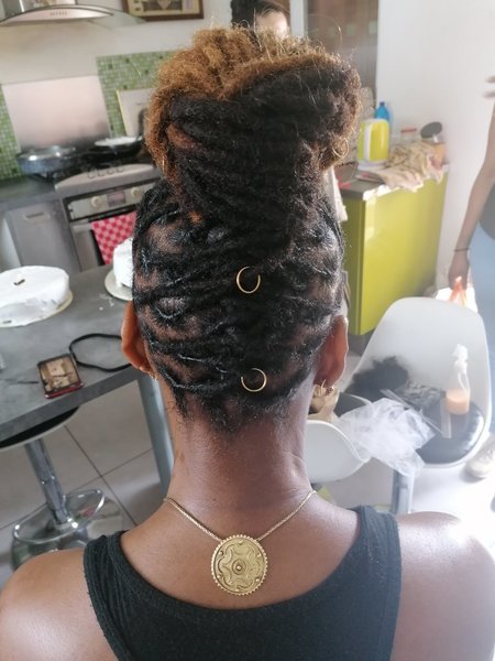 Coiffure sur locks