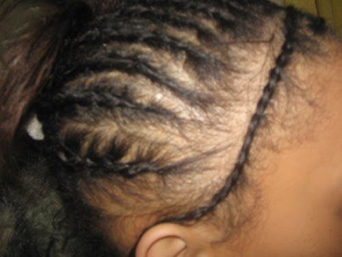 Coiffure tresses collées