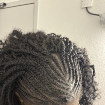 Crochet braids avec des nattes collé devant