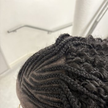 Crochet braids avec des nattes collé devant