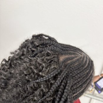 Crochet braids avec des nattes collé devant