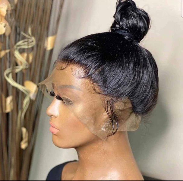 Je vends de très belle perruque brésilienne 100% cheveux humain à petit prix. De 10 à 30 pouces