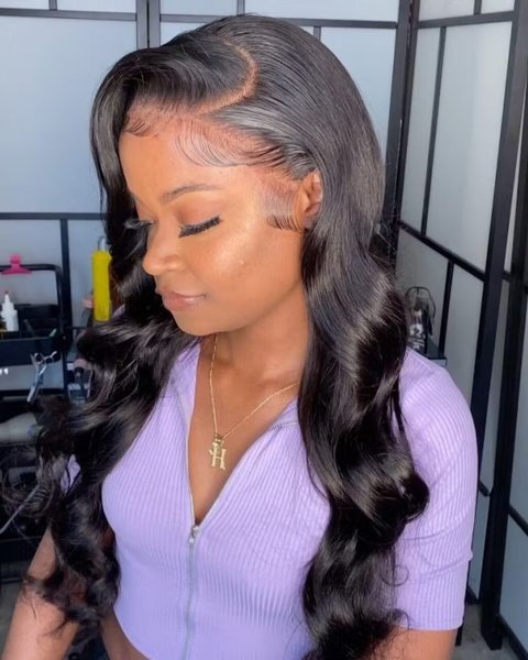 Je vends de très belle perruque brésilienne 100% cheveux humain à petit prix. De 10 à 30 pouces