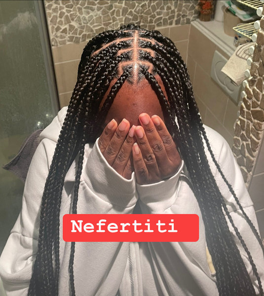 Knotless braids 