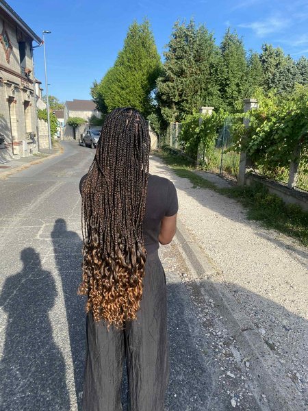 Knotless braids 