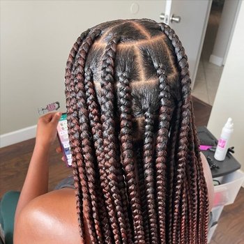 Knotless braids 