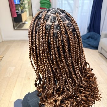 Knotless braids 