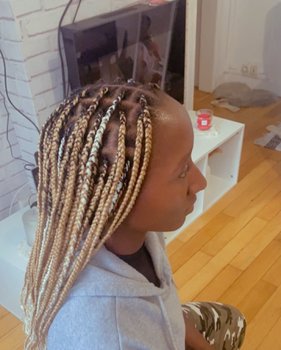 Knotless braids
