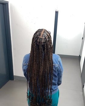 Knowless braids