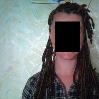 Longues extensions de fausses locks