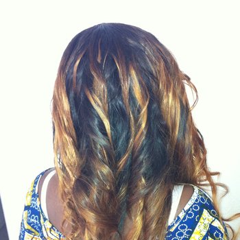 mèches brésilienne teint en blond