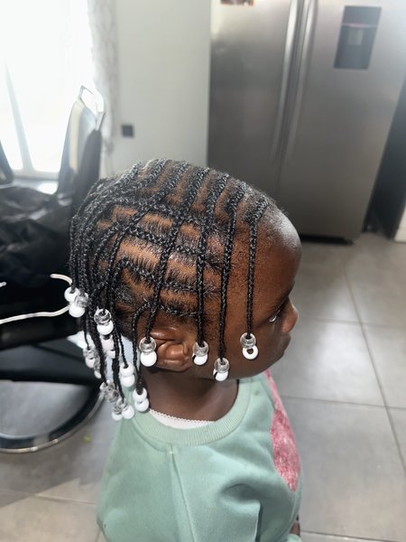 Natte collée avec perles 