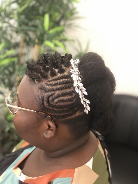 Soin et coiffure sur cheveux afro, chignon de mariée, tresses 