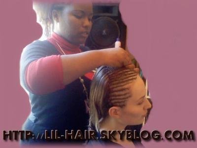 Tresses collées sur cheveux lisses