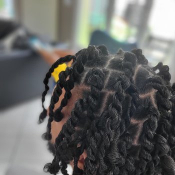 Twists cheveux bouclés 