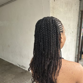 Vanille sur cheveux métissée 