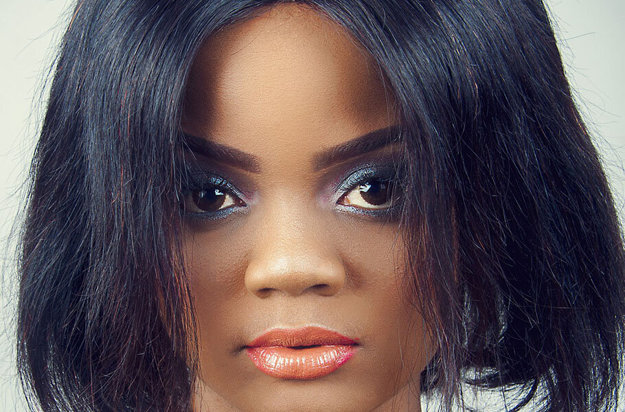 peaux noire lèvres au top