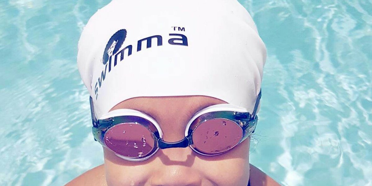 SWIMMA CAPS : LES PREMIERS BONNETS DE BAIN POUR CHEVEUX AFROS !