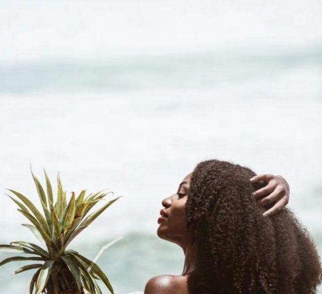 8 CONSEILS POUR PRENDRE SOIN DE SES CHEVEUX À L’APPROCHE DE L’ÉTÉ