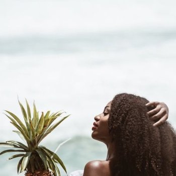 8 CONSEILS POUR PRENDRE SOIN DE SES CHEVEUX À L’APPROCHE DE L’ÉTÉ