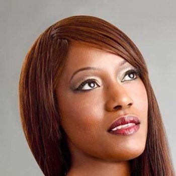 Je suis Coiffeuse Afro à domicile – "Sweety Aurette"